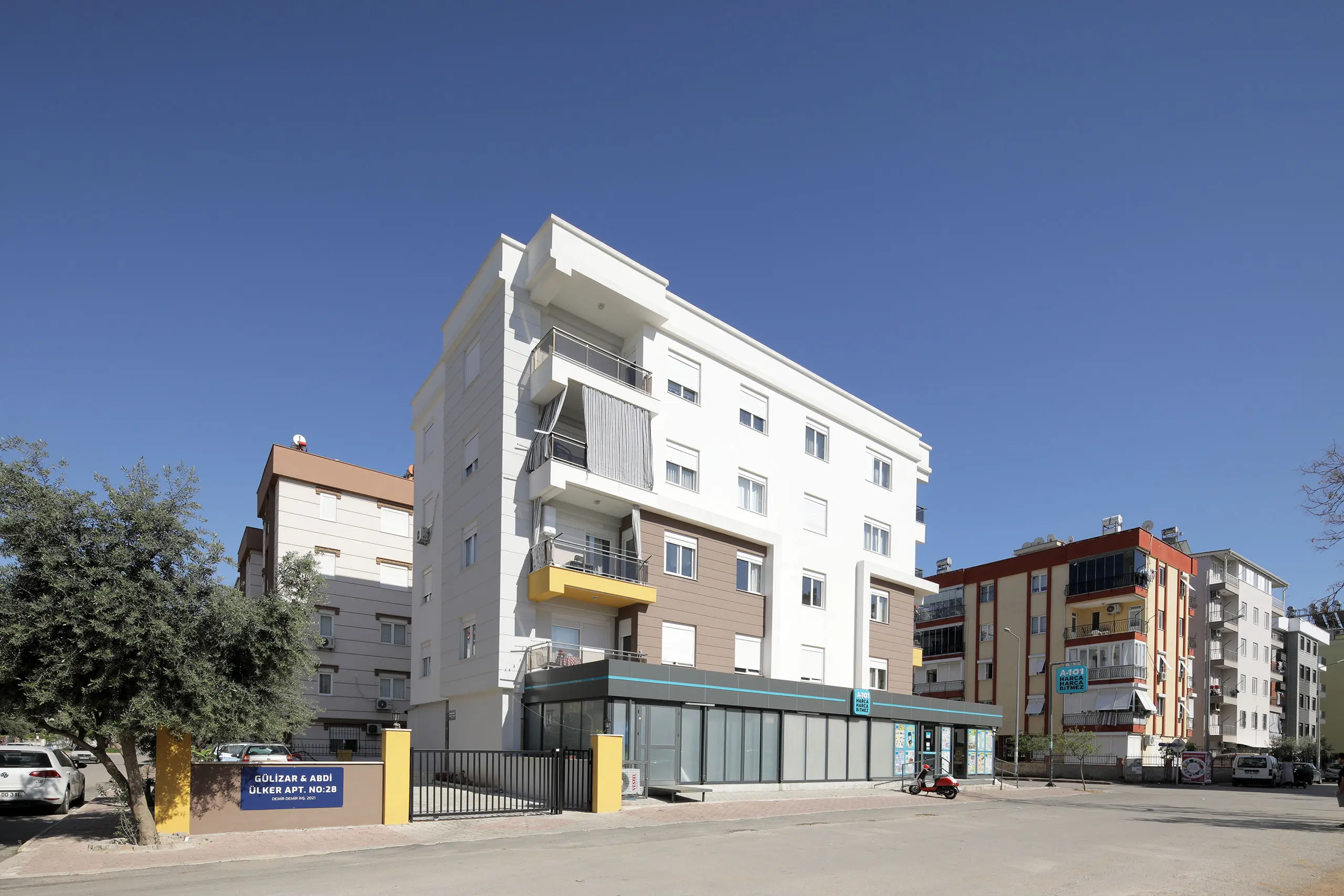 Gülizar Apartmanı